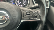 Nissan Qashqai 1.3 DiG-T N-Connecta 5dr Petrol Hatchback